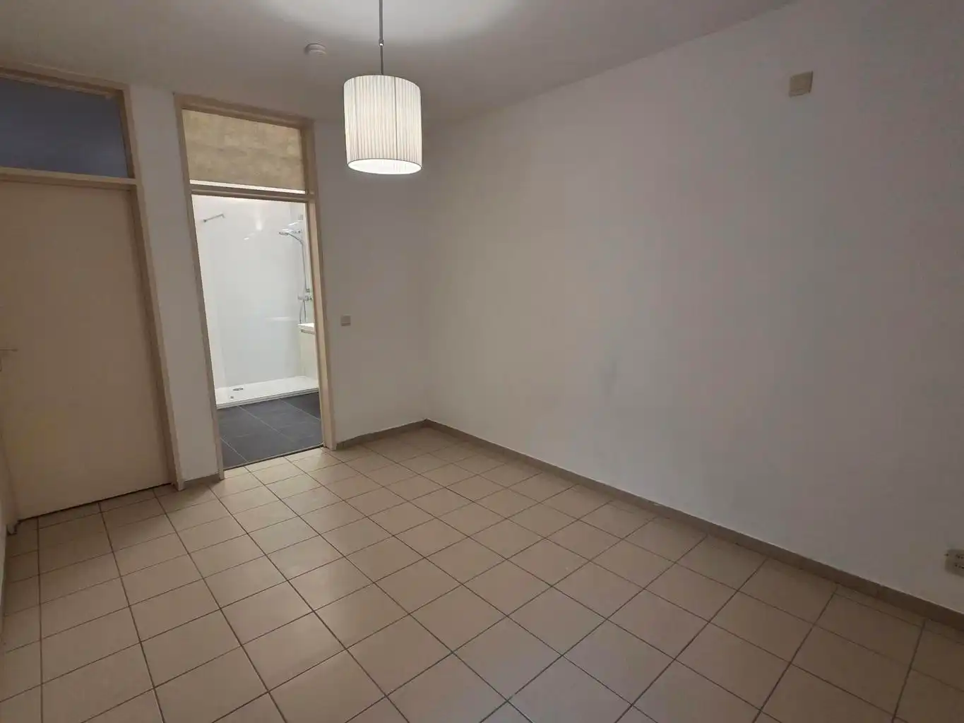 Goed onderhouden 1-slaapkamer appartement met terras foto 14