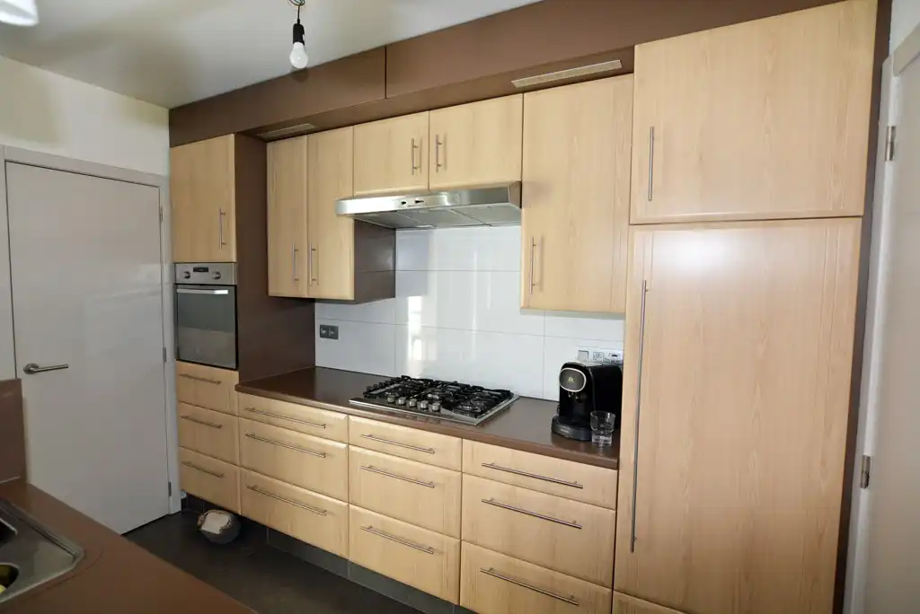 Modern triplex appartement met 3 slpks, terras, kelderberging en autostaanplaats. foto 9