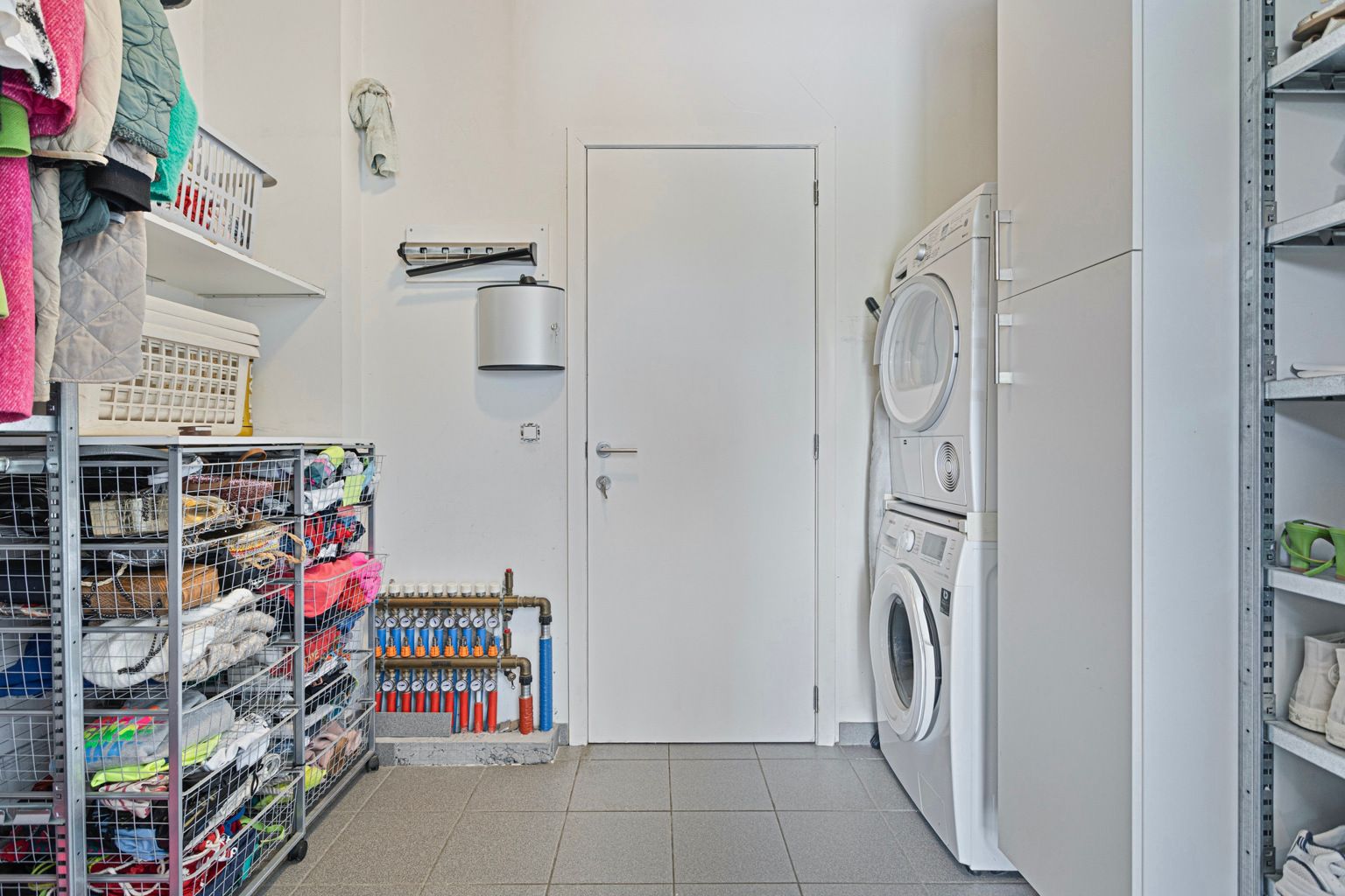 Mooie stijlvolle woning met tuin en achterliggend weiland foto 11