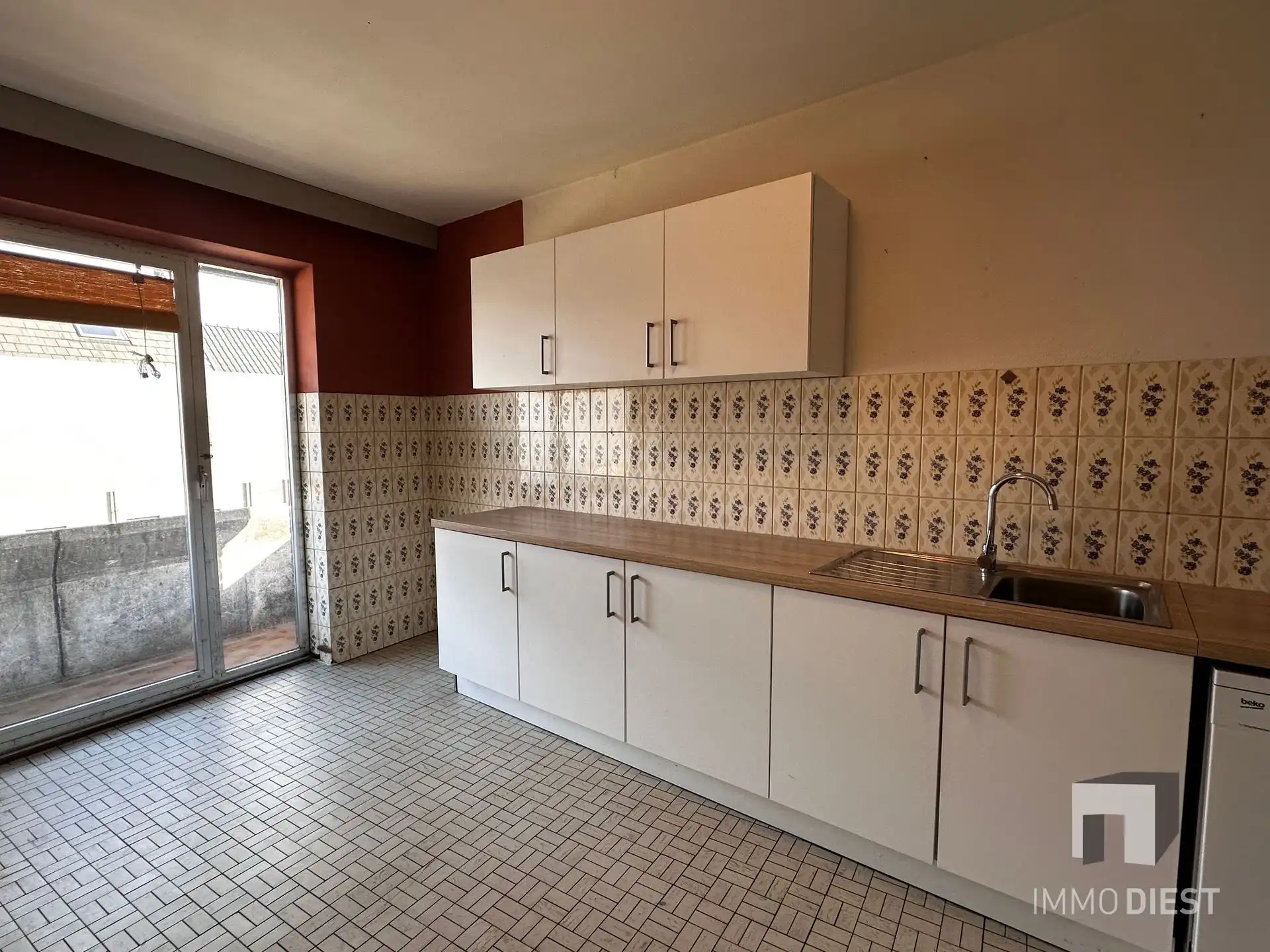 Appartement met 3 slpks, garage en kelder foto 9