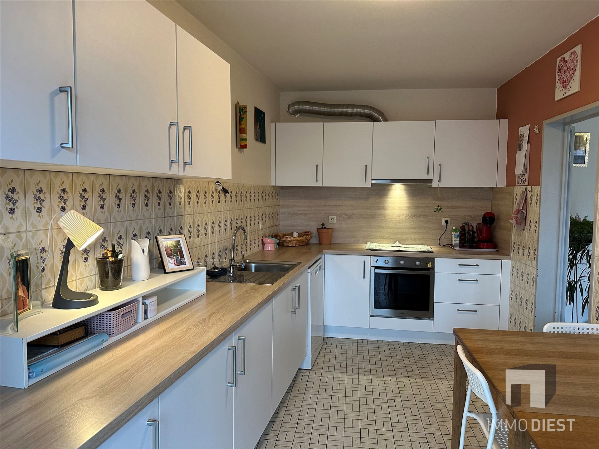 Appartement met 3 slpks, garage en kelder foto 9