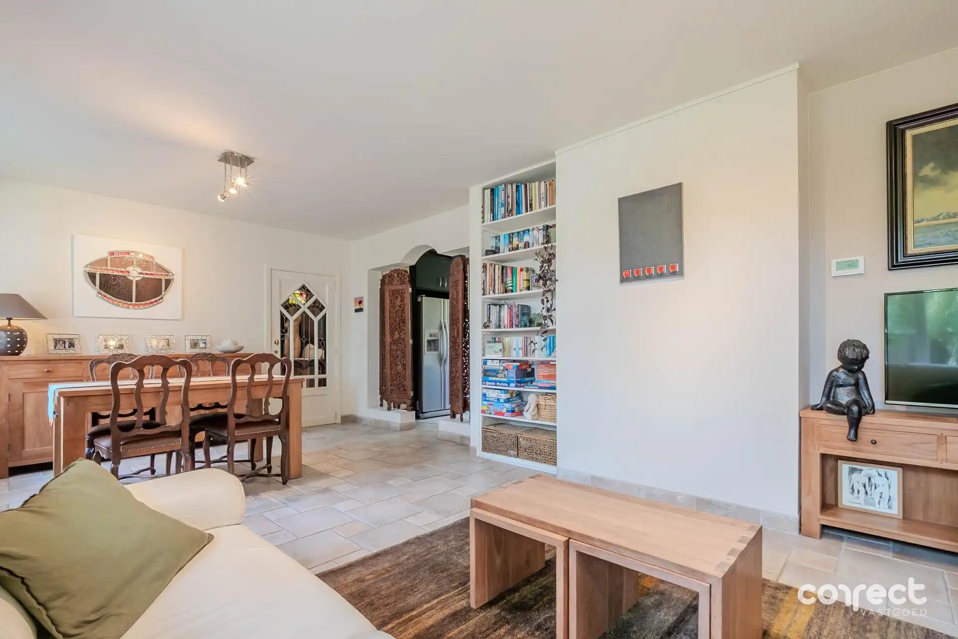 Goed onderhouden hoekwoning op een rustige, centrale ligging met prachtige tuin en ruim bijgebouw. foto 4