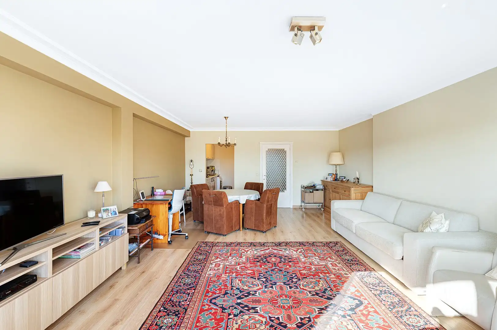 Appartement met open uitzicht gelegen in de Winston Churchilllaan. foto 5