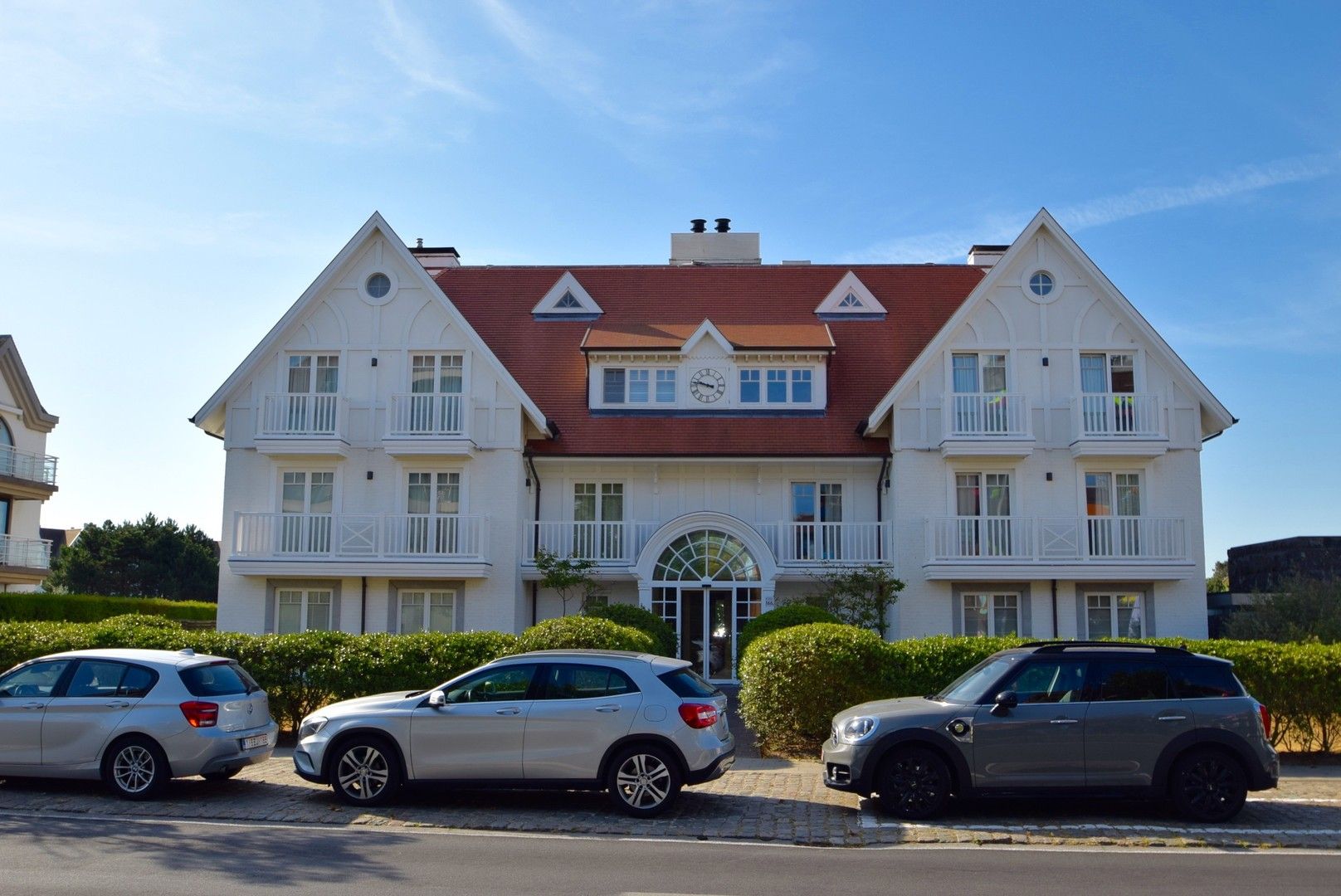 ()=>{if(producerUpdateValueVersion(node),producerAccessed(node),node.value===ERRORED)throw node.error;return node.value} Kustlaan 166/1.18-1.19 - 8300 Knokke-Zoute