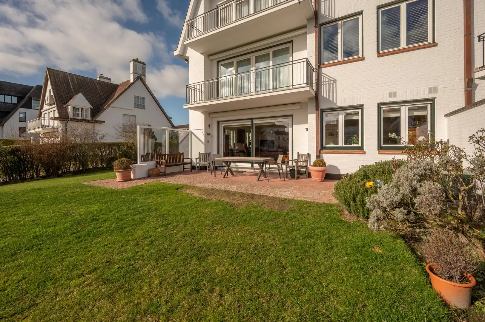 Exclusief hoekappartement in het Zoute ter hoogte van de Wandeldijk. foto 11