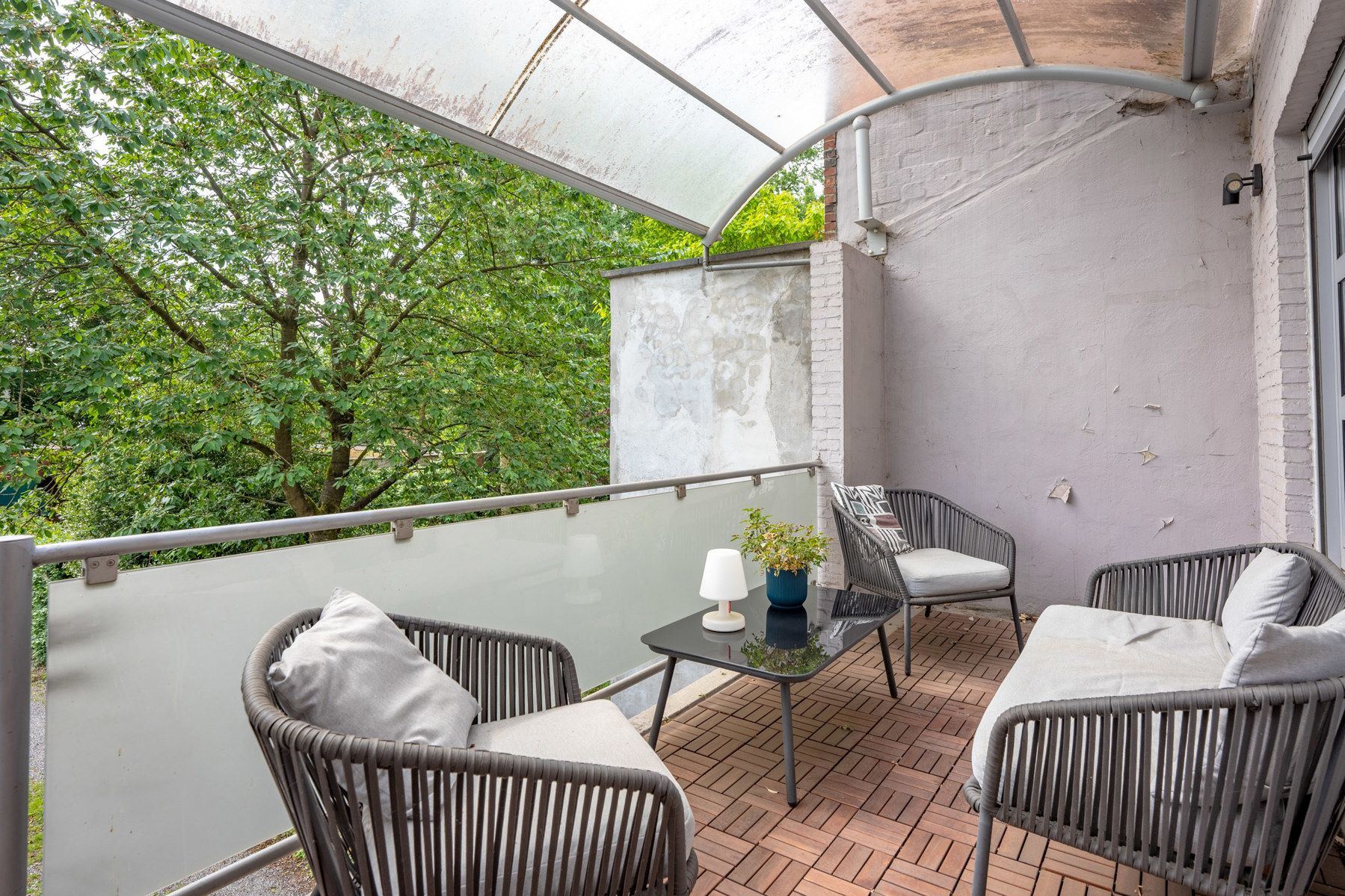 Instapklare bel-etagewoning met 2 slaapkamers, tuin en garagebox! foto 11