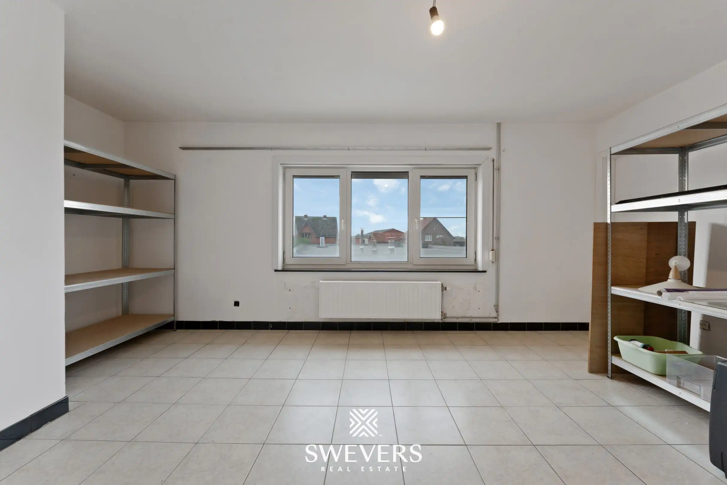 Imposant handelspand met veel bergruimte te Nieuwerkerken foto 24