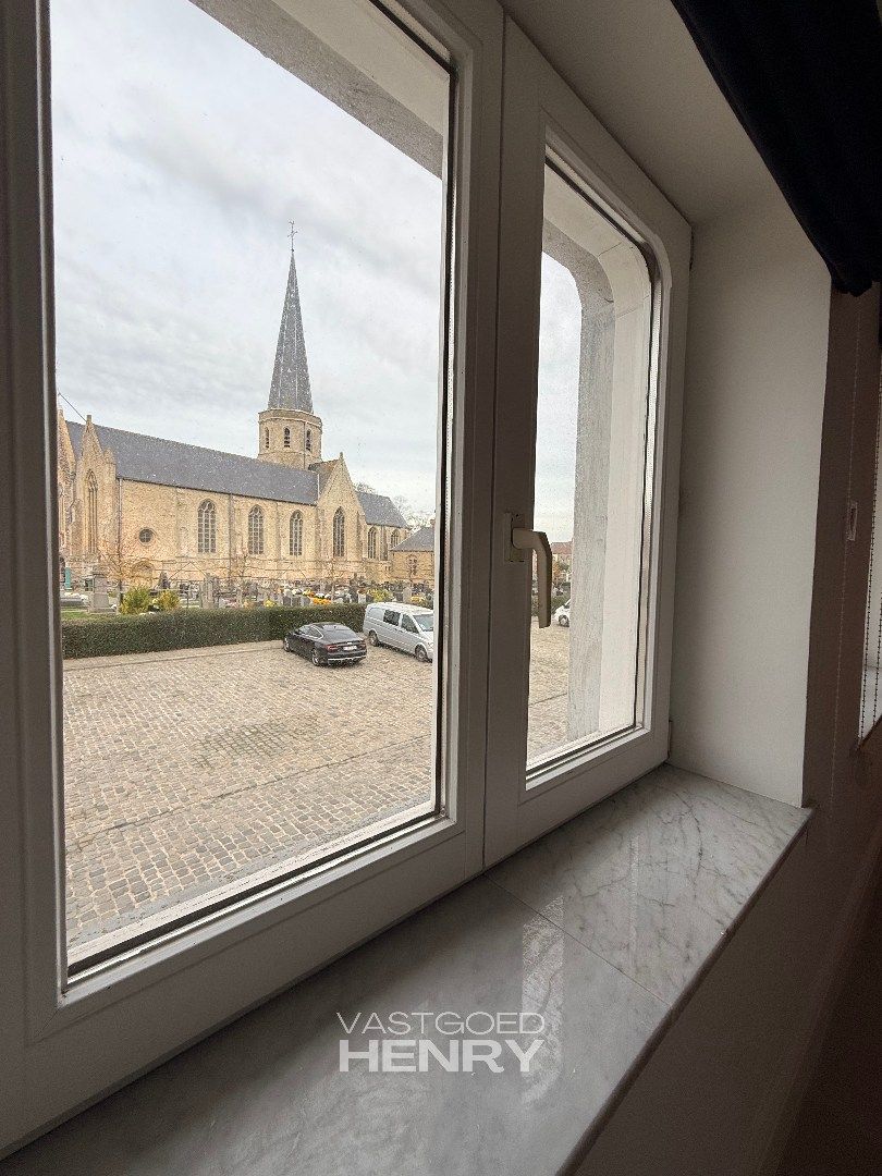 Volledig gerenoveerde woning met karakter foto 19