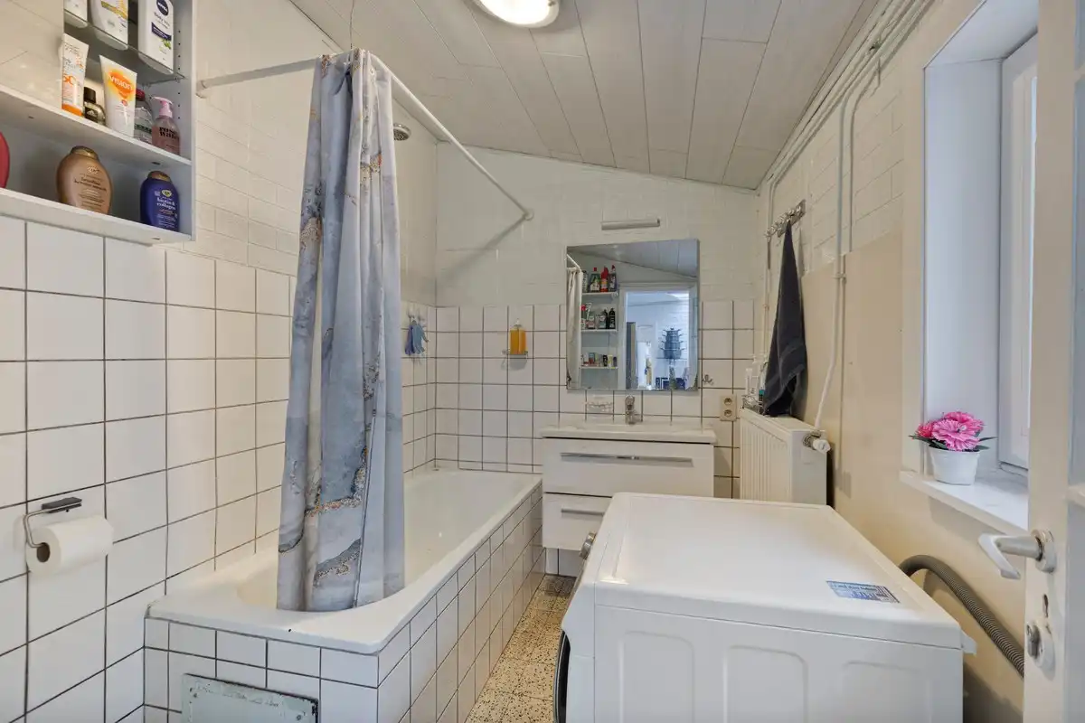 Instapklare rijwoning in het centrum van Tongeren foto 9