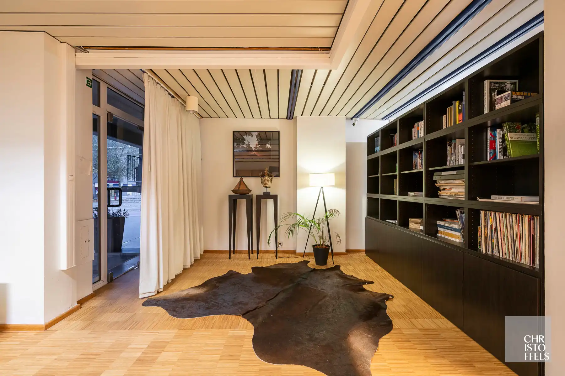 Stijlvolle kantoorruimte op uitstekende ligging in Genk centrum foto 4