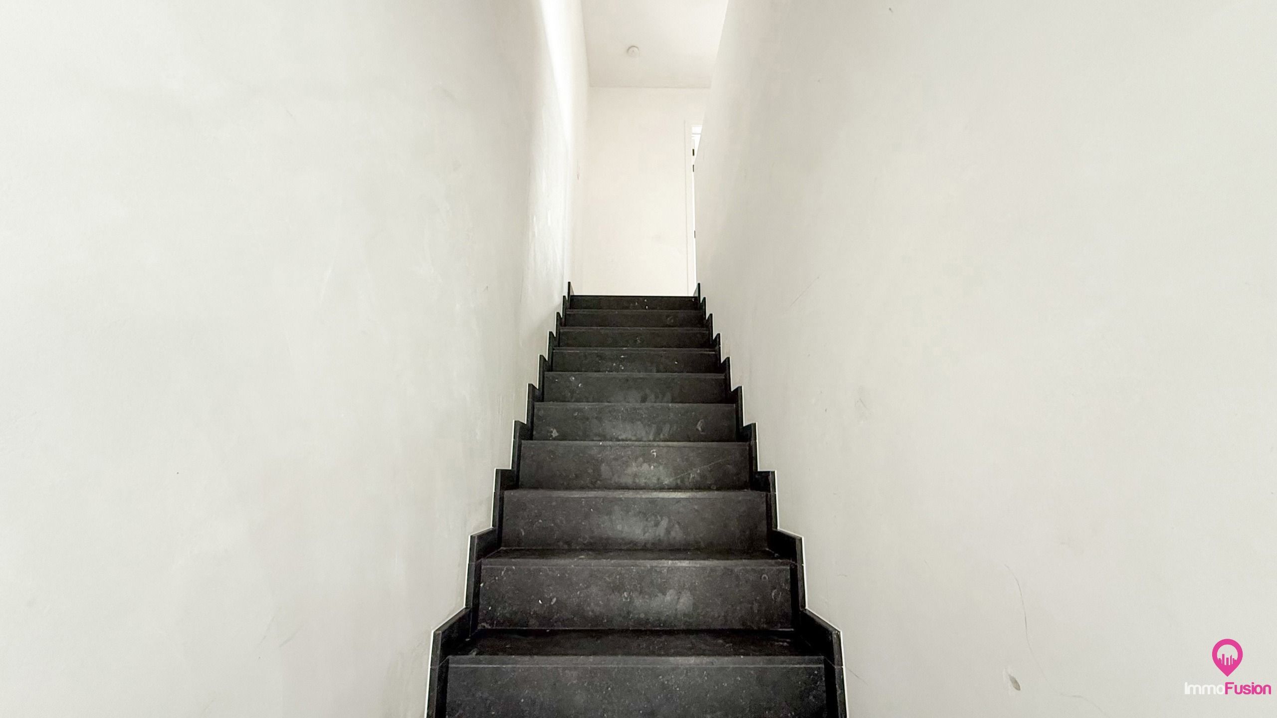 Rustig gelegen instapklare nieuwbouw met 3 slaapkamers! foto 14