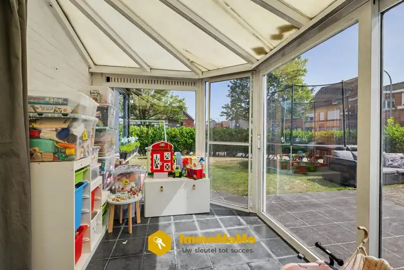 GEZINSWONING MET 3 SLAAPKAMERS EN DRESSING IN WACHTEBEKE TE KOOP foto 11