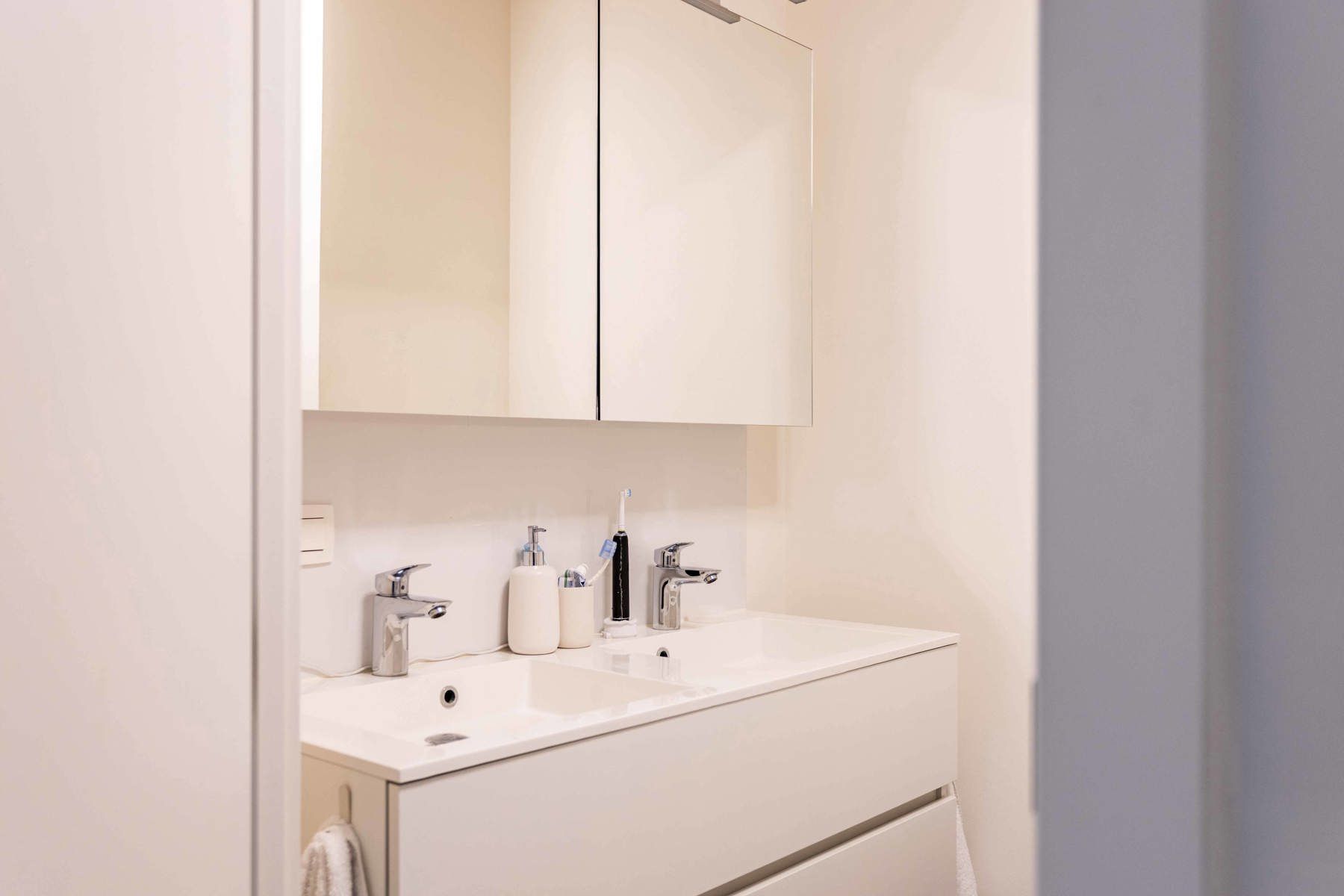 Comfortabel en Licht Appartement op toplocatie foto 21