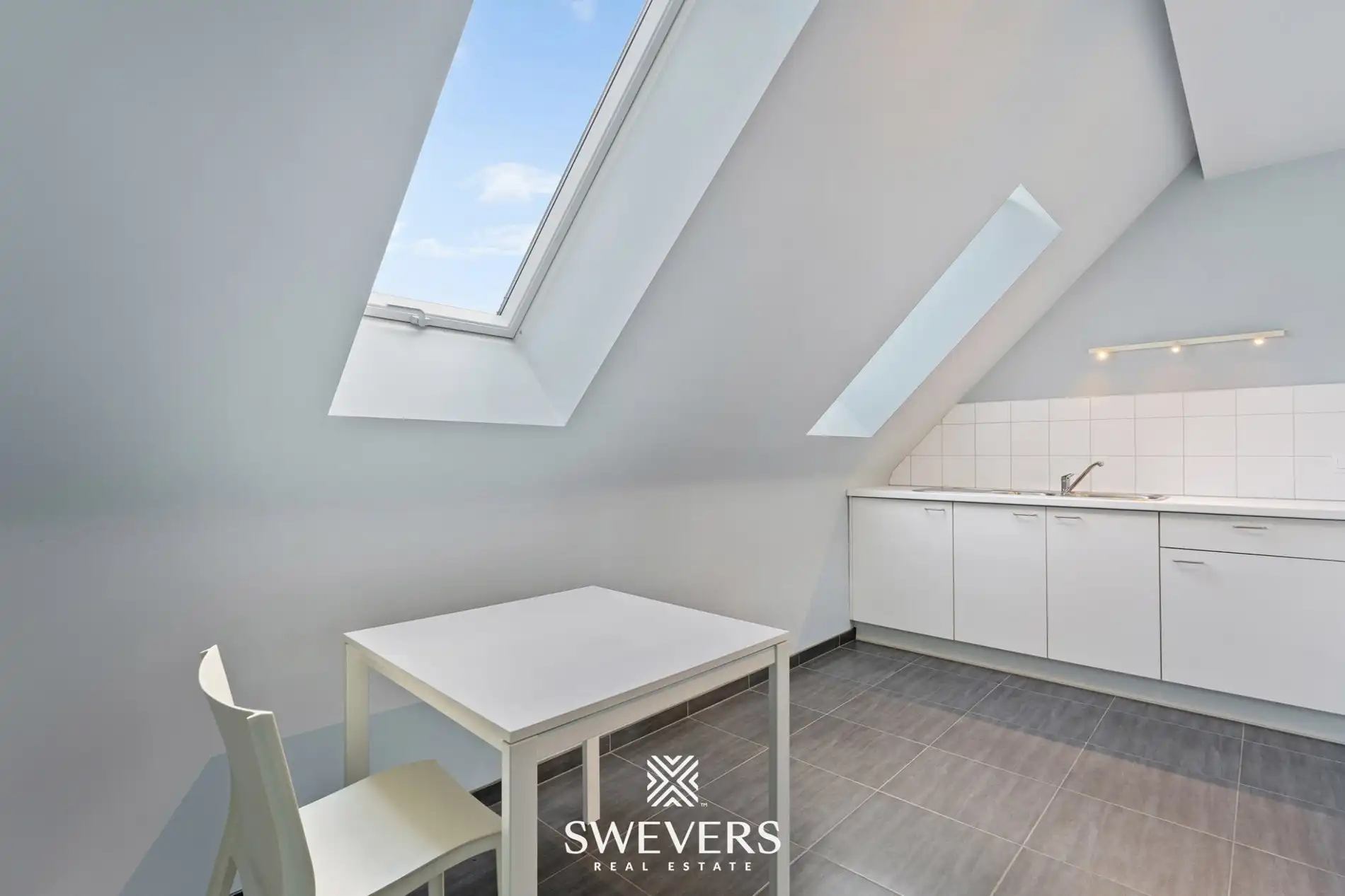 Modern wonen in een recent duplexappartement met parking   foto 6
