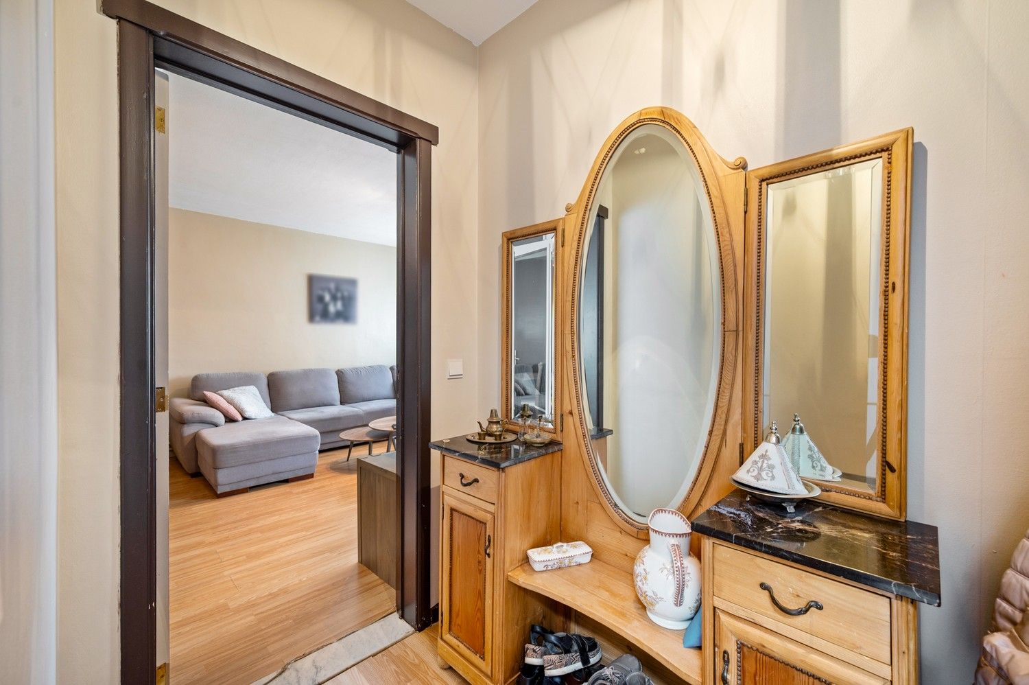 Gunstig gelegen appartement met 2 slaapkamers nabij station te Lier foto 9