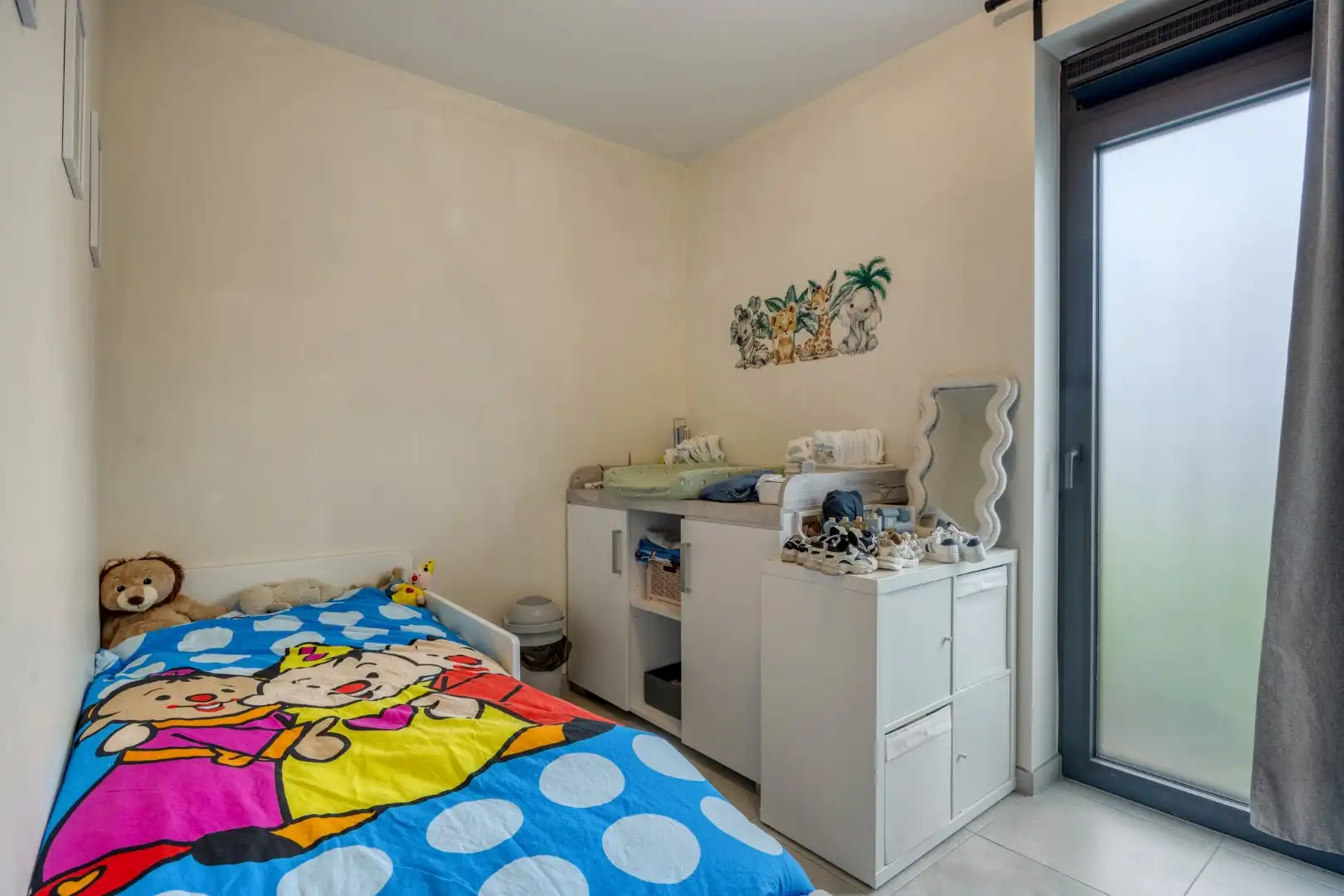 Recent (2023) gelijkvloers hoekappartement met 2 slpks en autostaanplaats te OLV Olen ! foto 13