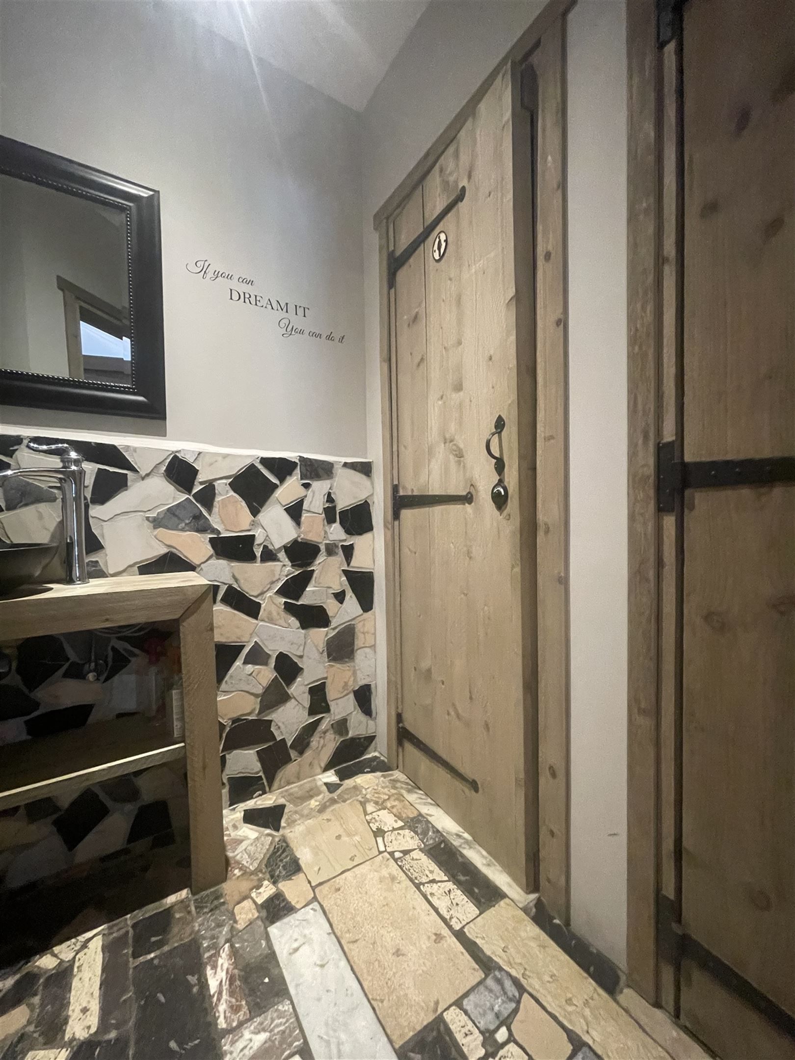Goed gelegen horecazaak foto 23