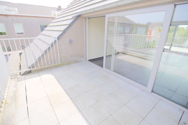 Dakappartement, twee terrassen foto 5