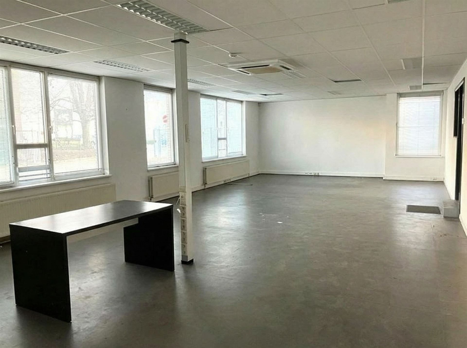 Gemengd gebouw foto 8