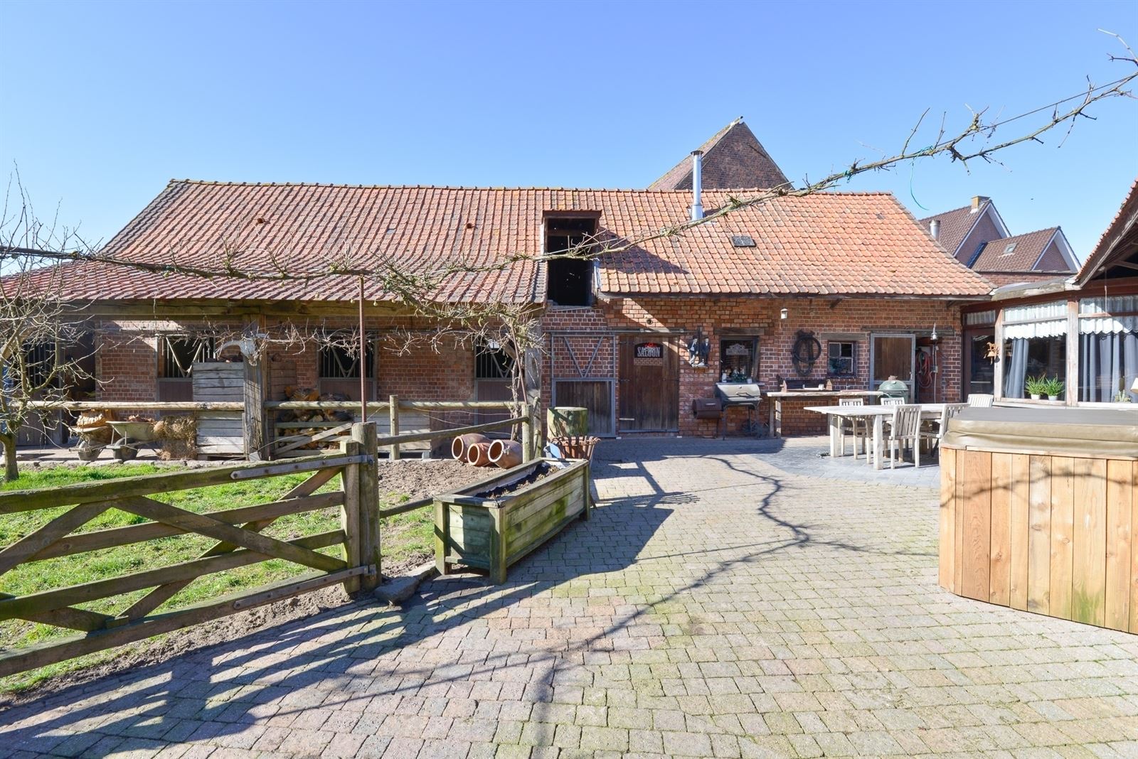 Charmante hoeve met tal van mogelijkheden! foto 3
