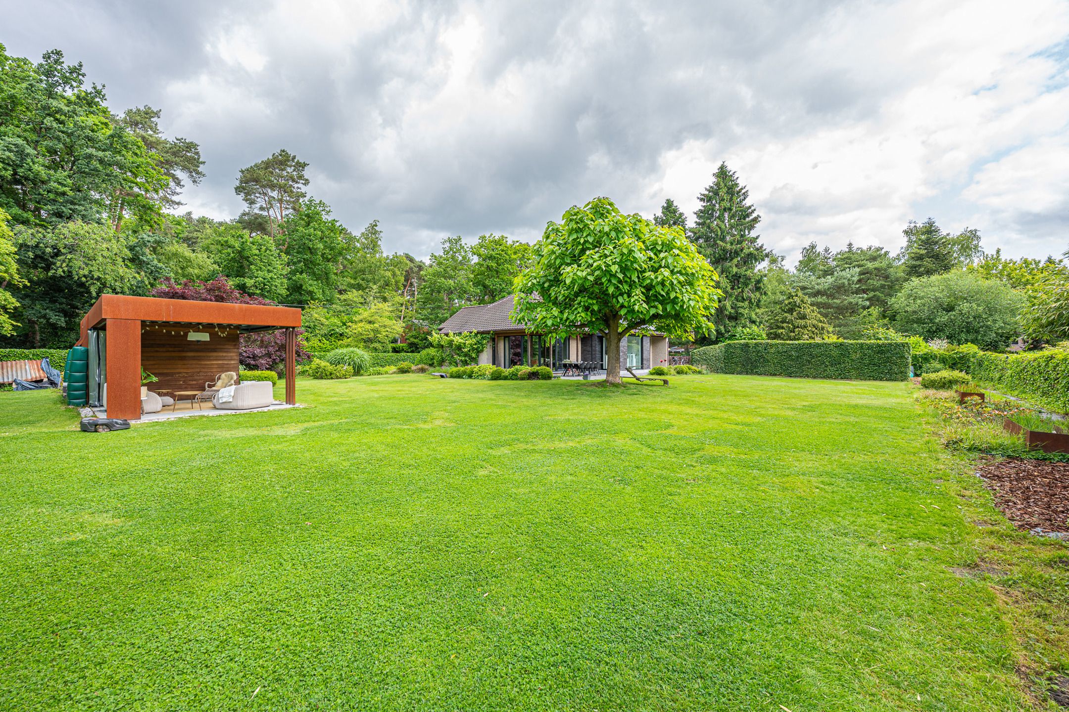Rustig gelegen woning op een toplocatie! foto 6