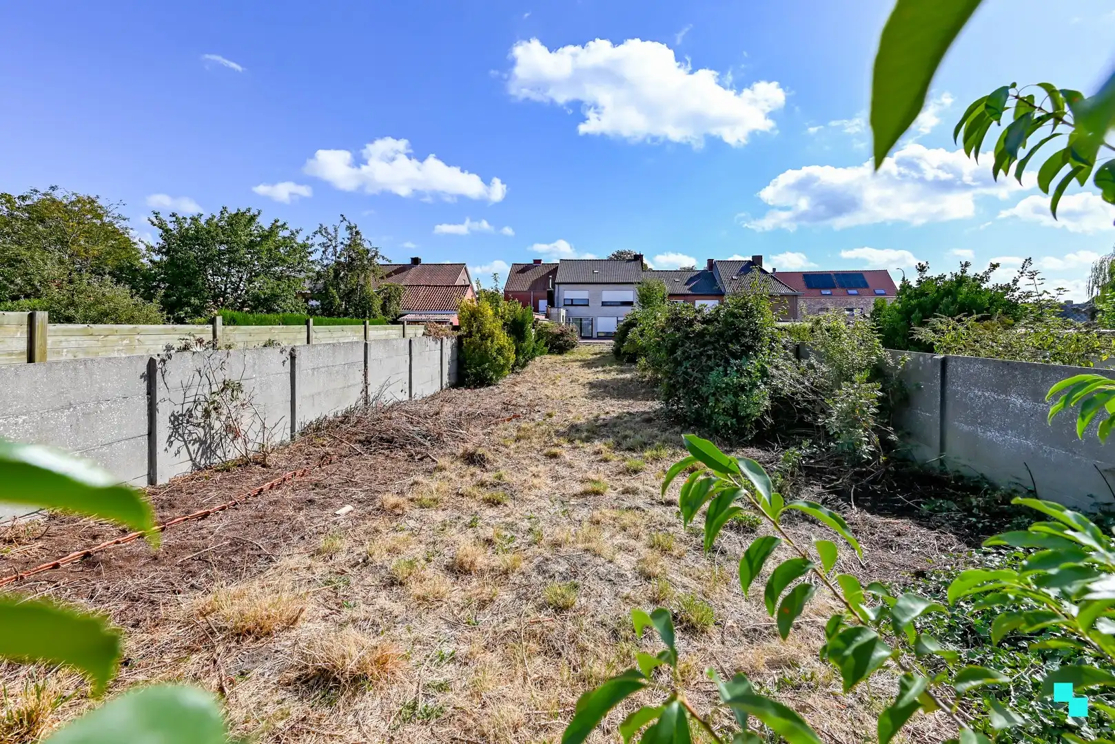 Karaktervolle woning met riante woonoppervlakte (267 m²) en tuin in Izegem foto 3