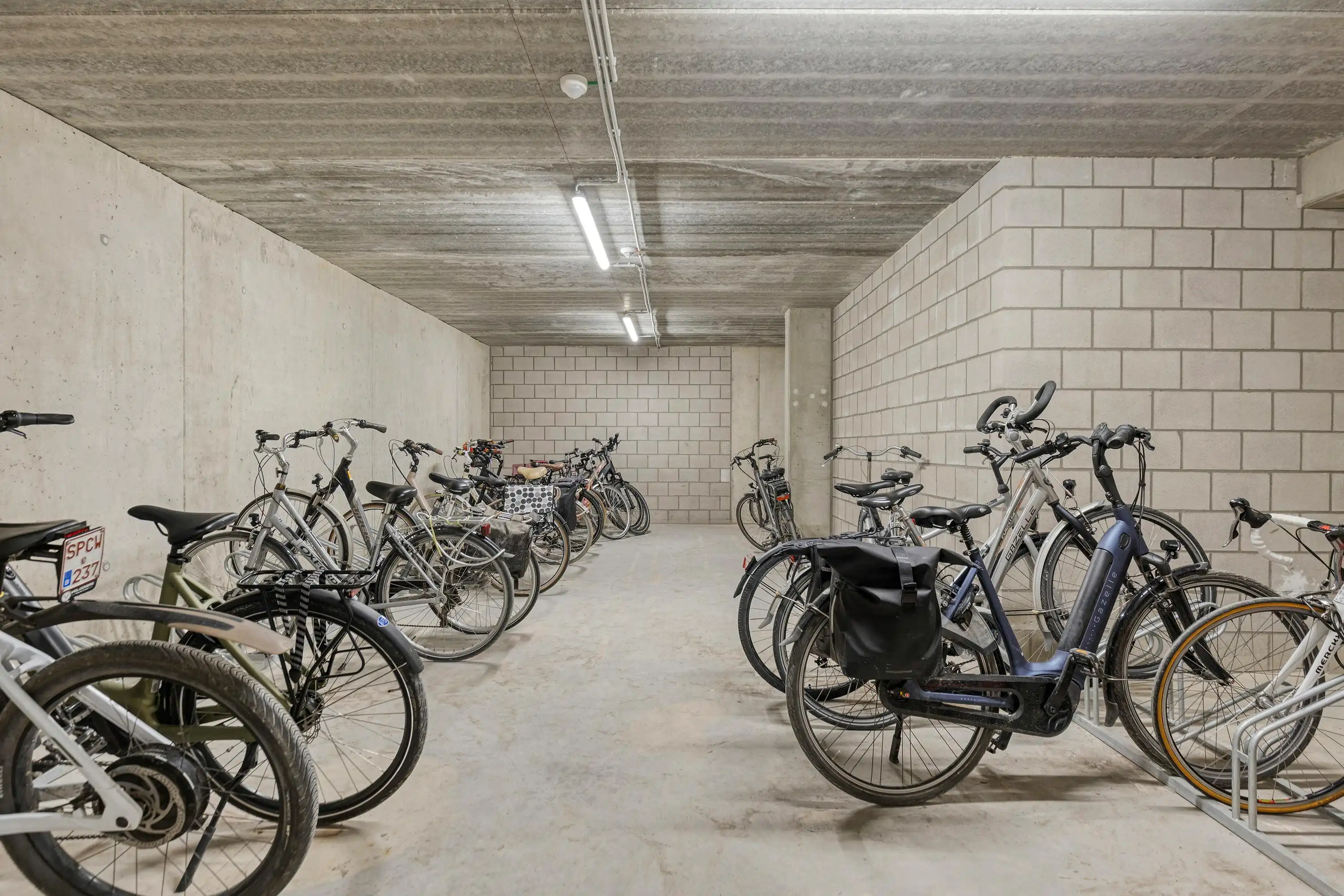 Recent en energiezuinig appartement met 1 slaapkamer in Boom foto 16