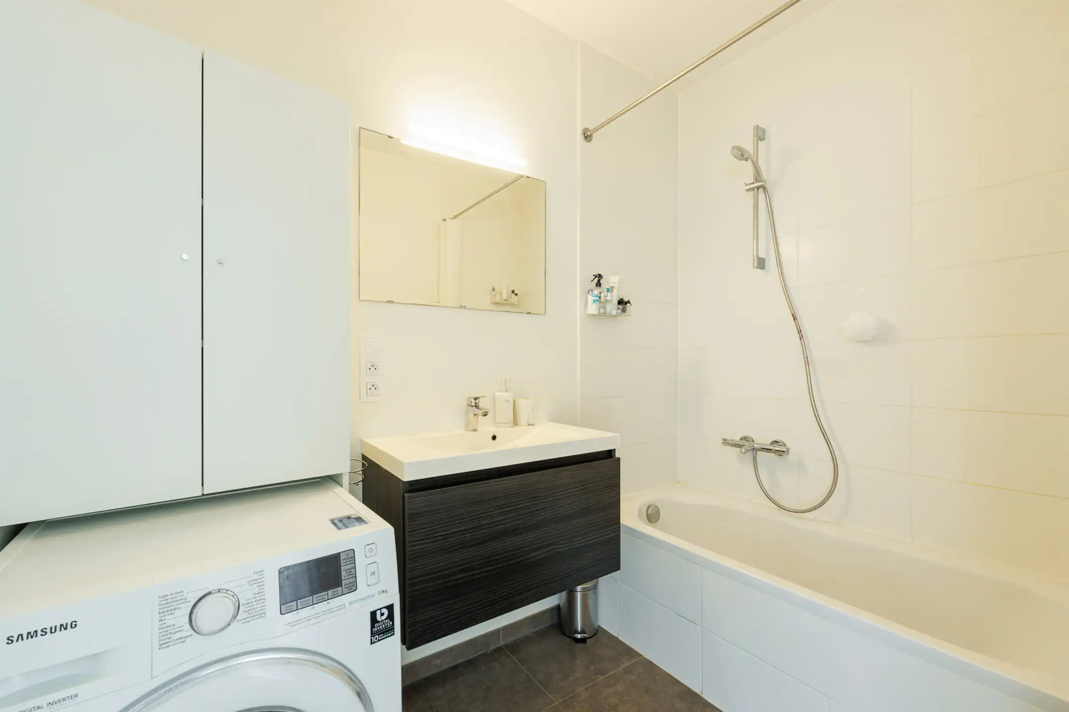 Appartement met Scheldezicht in residentie Westkaai foto 12