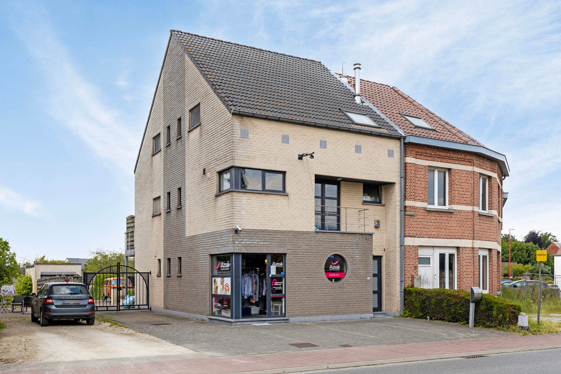 Riant huis met tal van mogelijkheden tot wonen/vrij beroep! foto 1