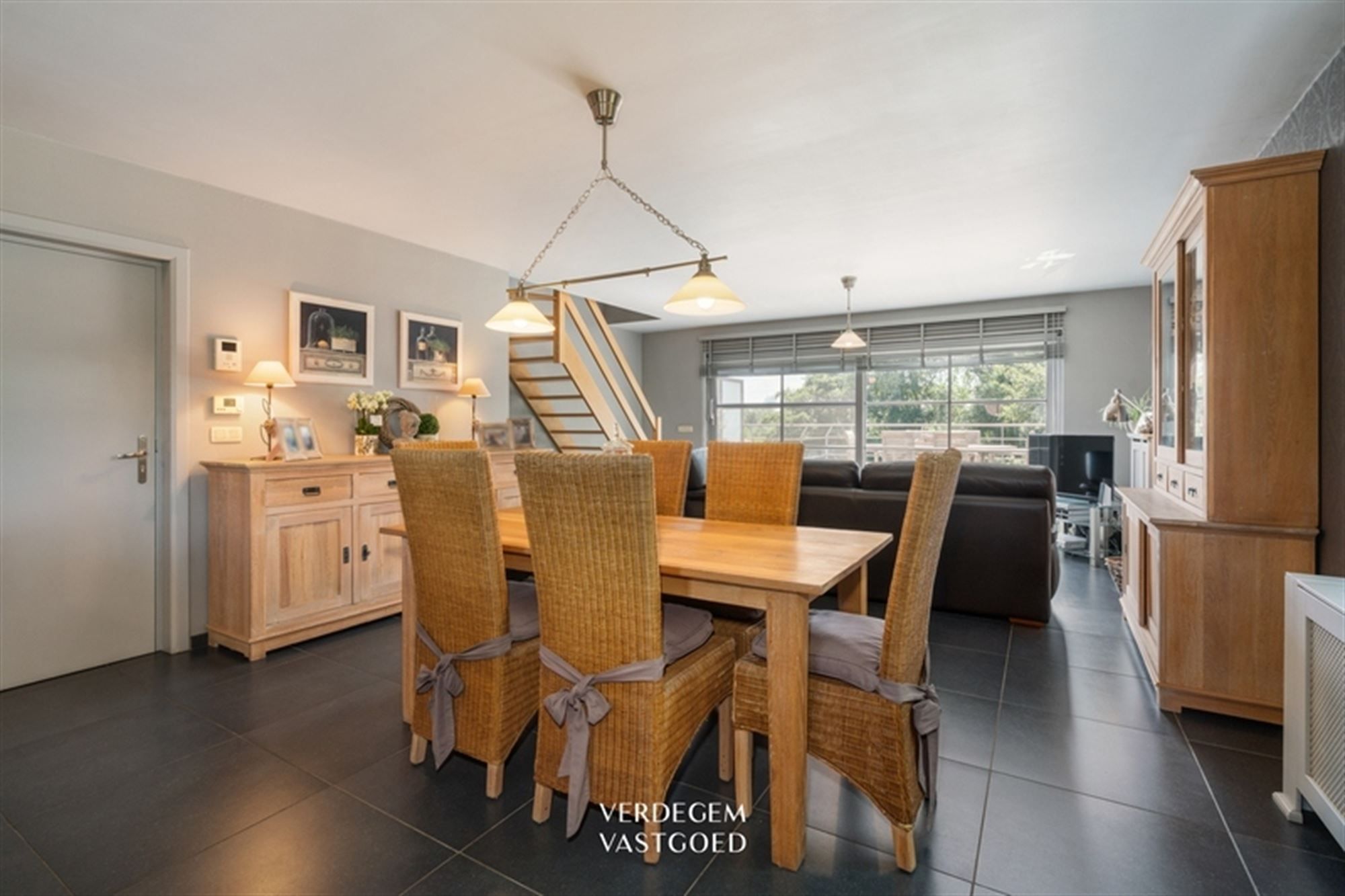 Prachtig duplexappartement met groot terras, 2 slaapkamers en carport foto 7