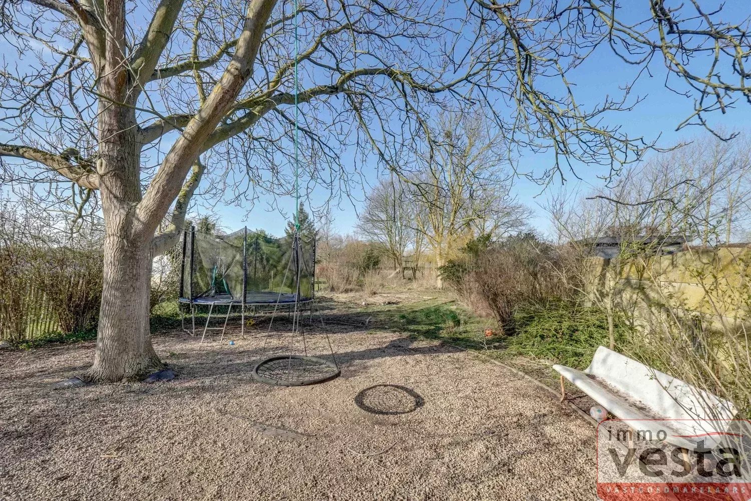Ruime, instapklare woning op goede locatie foto 29