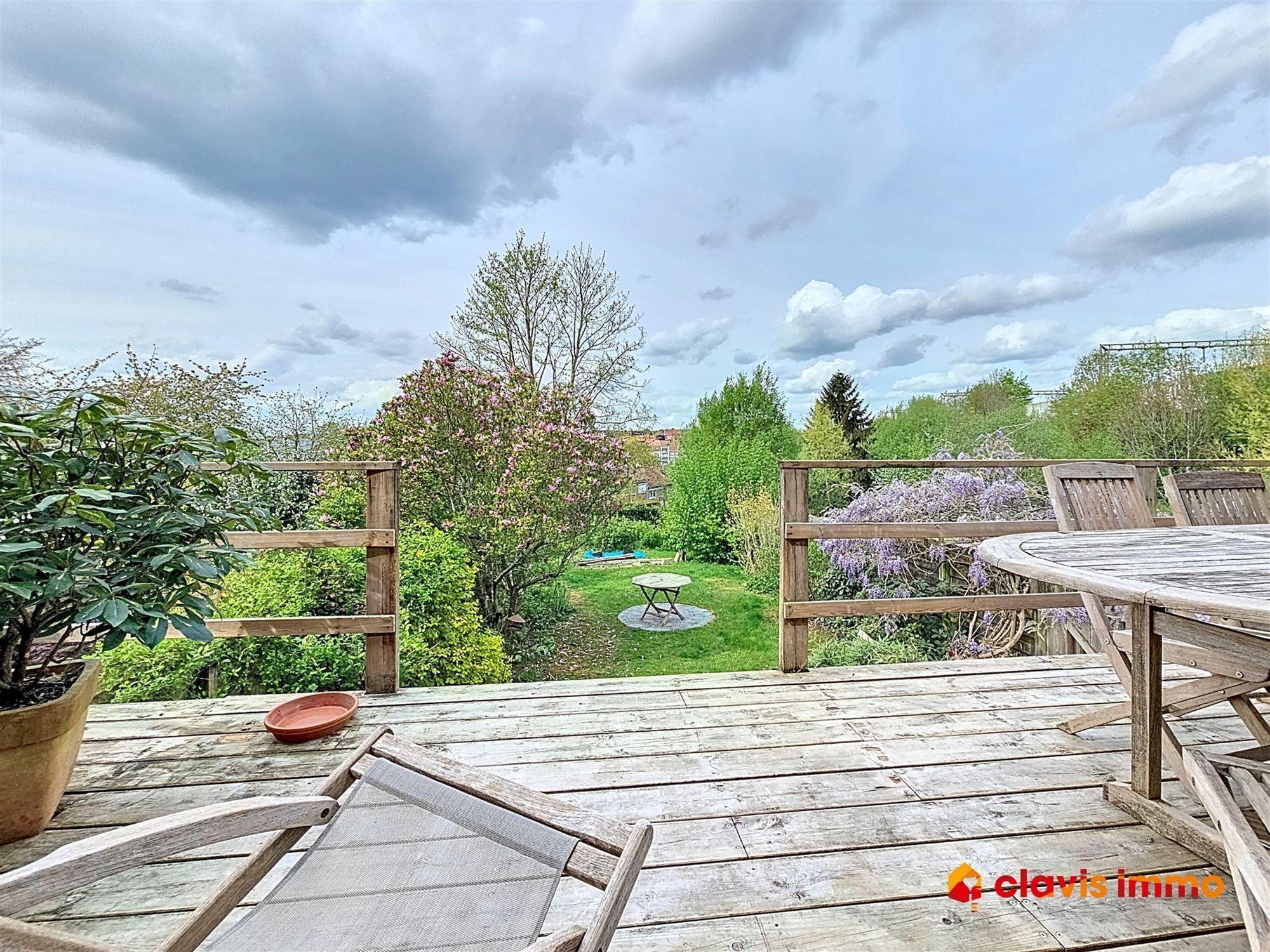 Aangename bel-etage woning met tuin foto 7