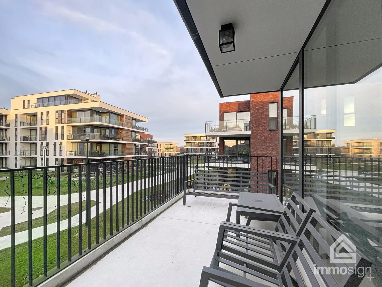 Modern en energiezuinig appartement met 2 slaapkamers en een terras van 15 m² in het geliefde Sint-Michielspark te Bree! foto 19