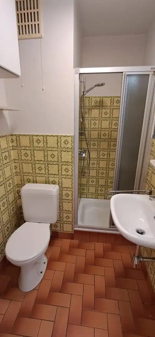 ZONGERICHTE CENTRAAL GELEGEN  STUDIO TE HUUR OP JAARBASIS foto 8