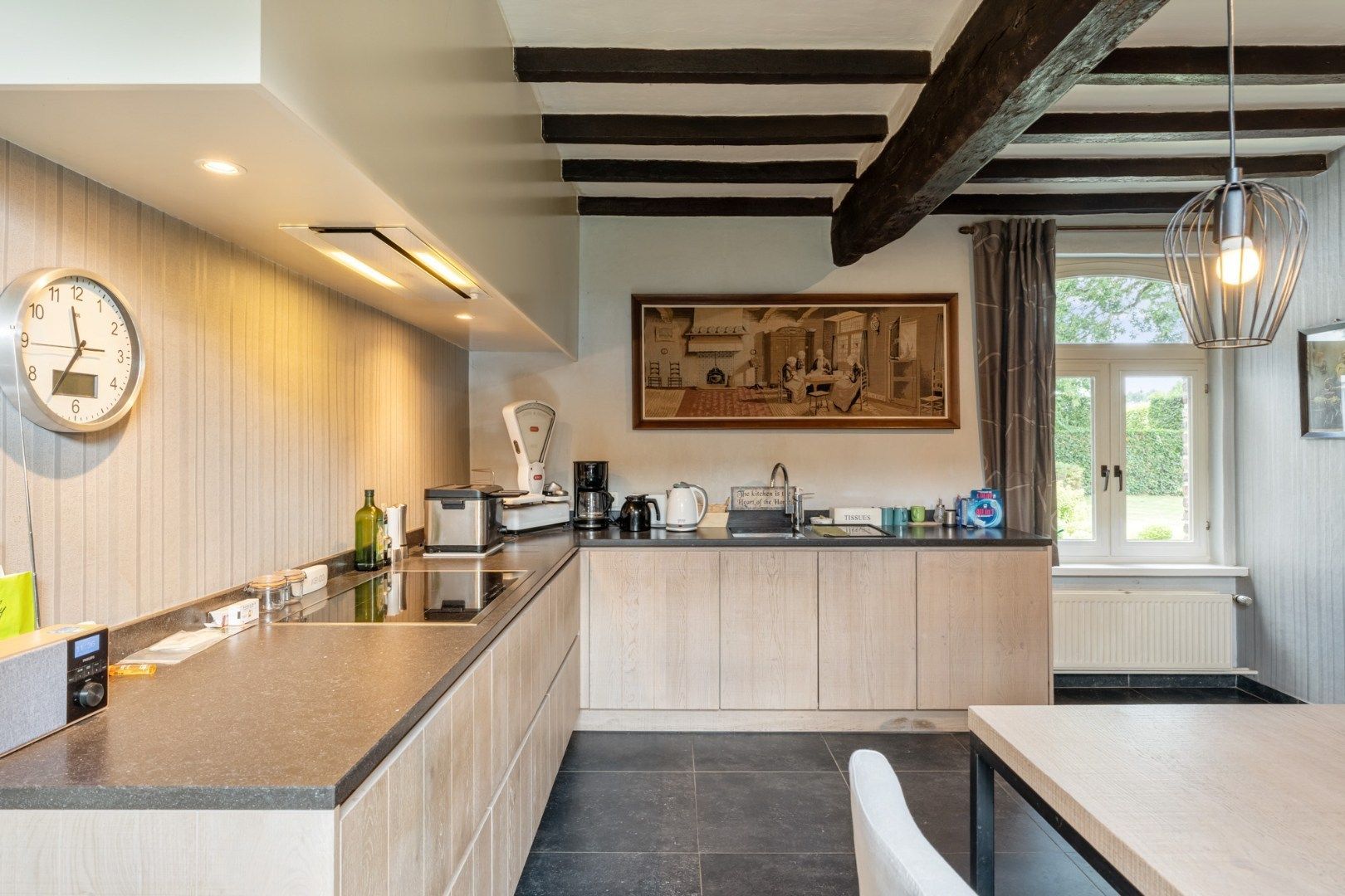 Ruim, karaktervol landhuis met parkachtige tuin op perceel van 16a29ca. foto 17