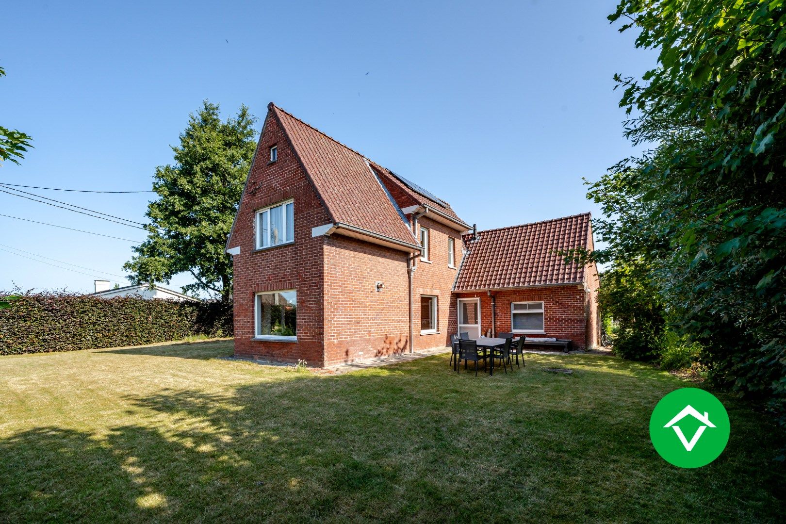 Rustig gelegen instapklare woning met 4 slaapkamers en garage te Torhout foto 17
