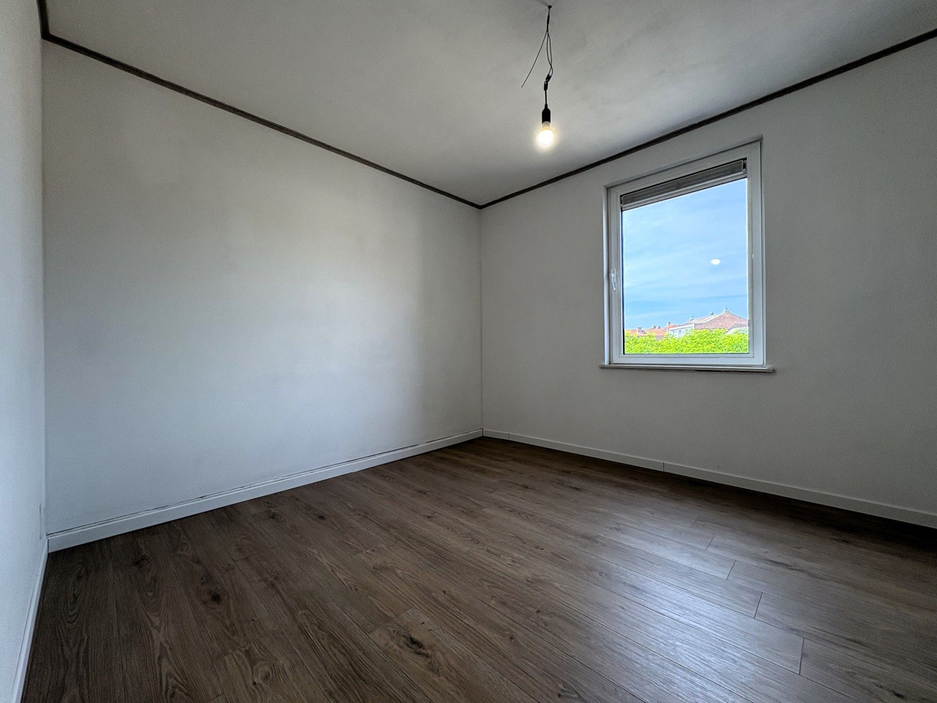 Leuk gerenoveerde woning met 3 slaapkamers foto 9
