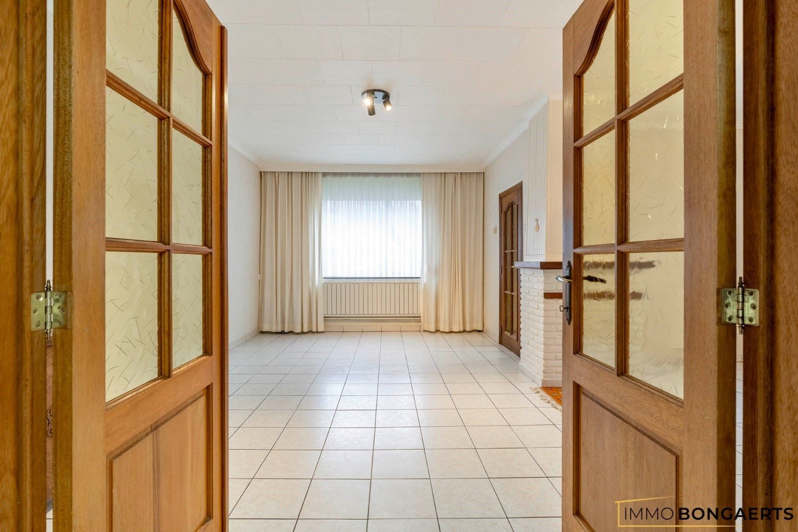 Ruime woning met 4 slaapkamers foto 3