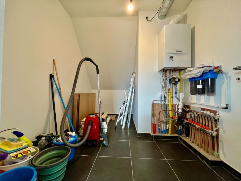 ENERGIEZUINIG DAKAPPARTEMENT MET TWEE SLAAPKAMERS EN GARAGE TE HUUR foto 11