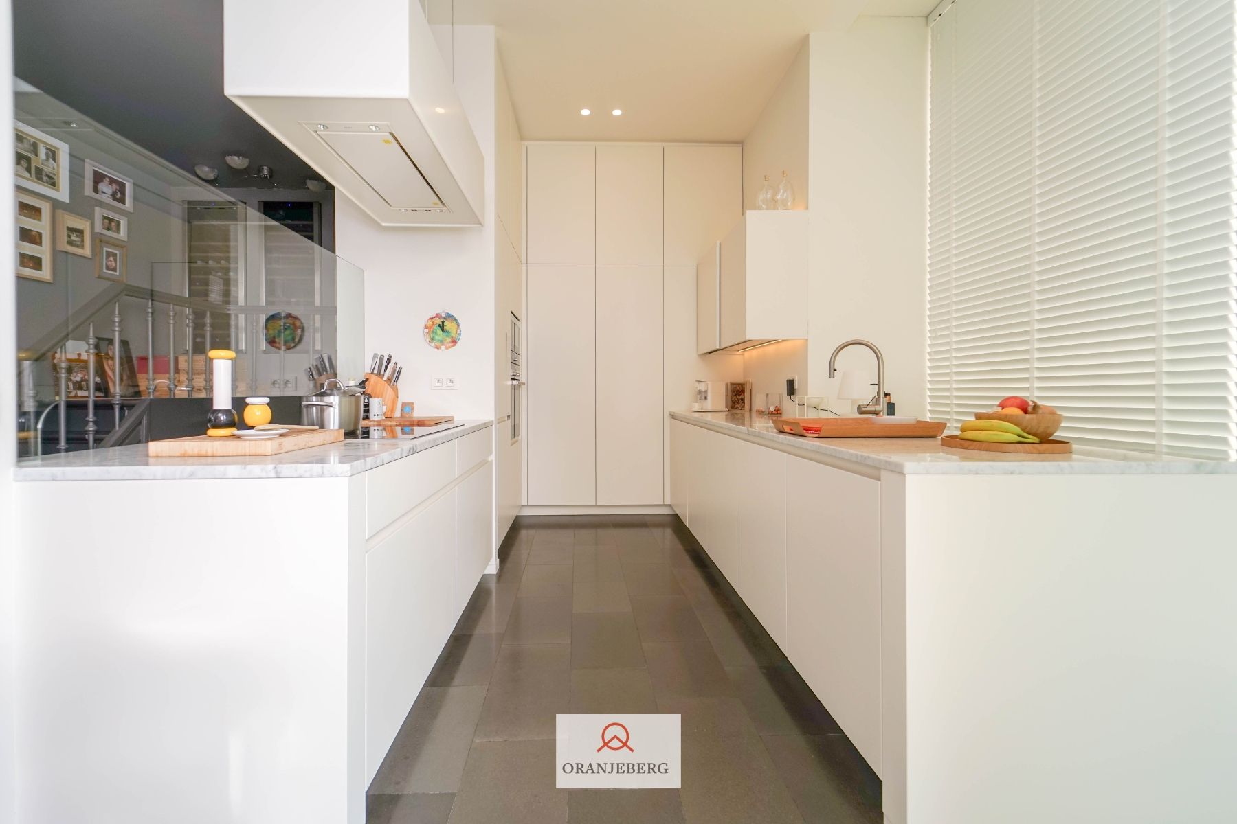 Uitzonderlijk exclusief 3 slaapkamer-appartement met drie terrassen:  210m² pure luxe in hartje Gent! foto 3
