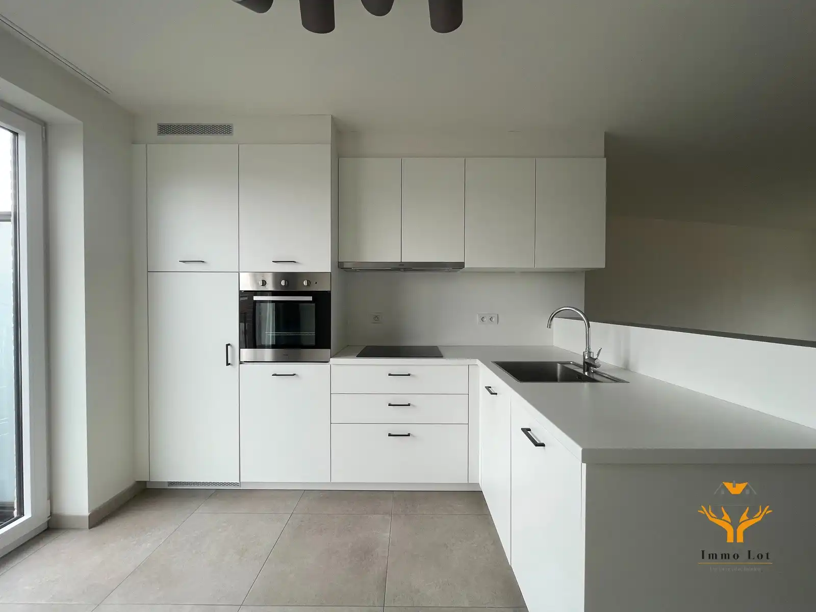 Ruim appartement met 2 slaapkamers foto 5