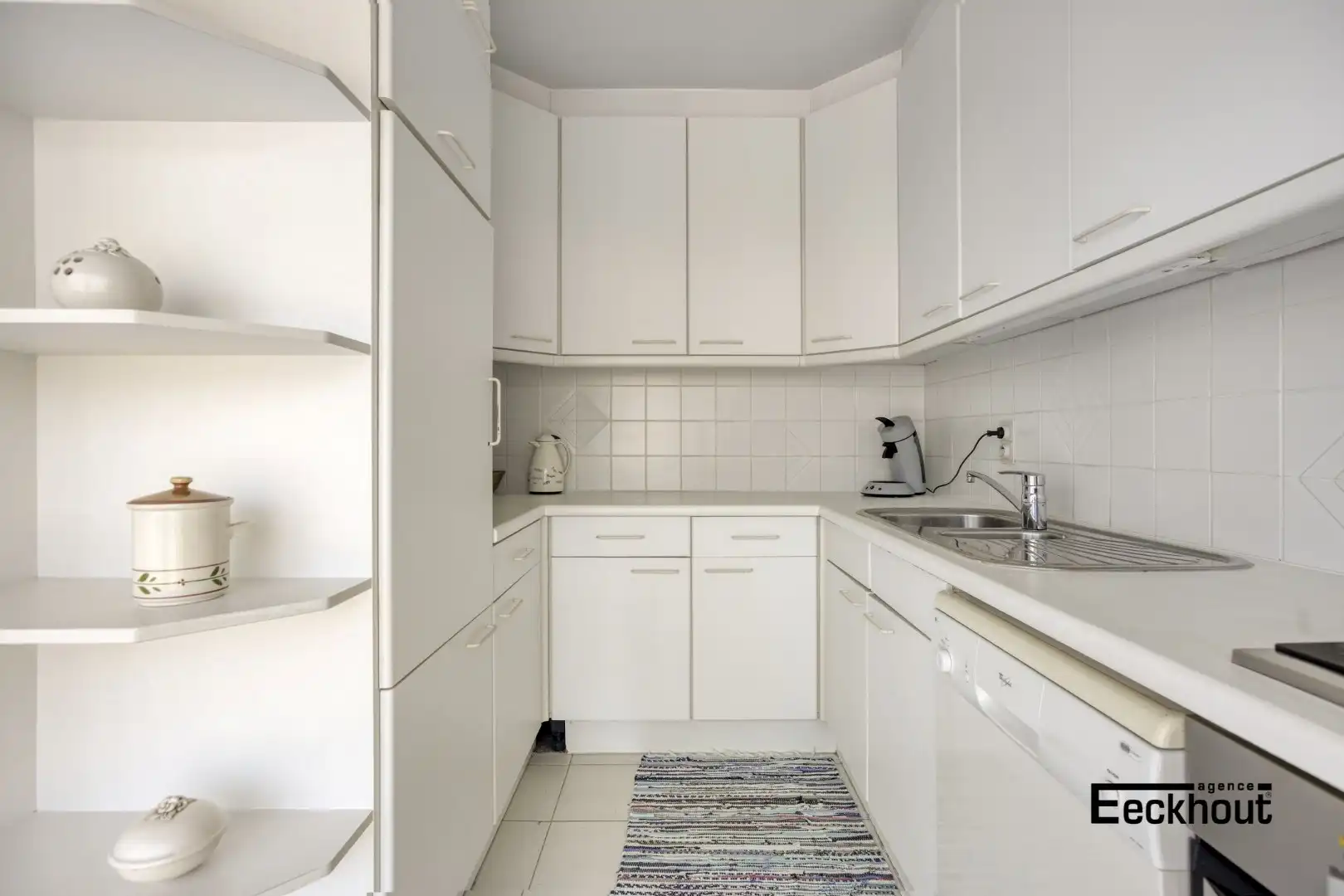 Zeer verzorgde, instapklare bel-étagewoning met 3 slaapkamers in rustige buurt te Bredene! foto 8