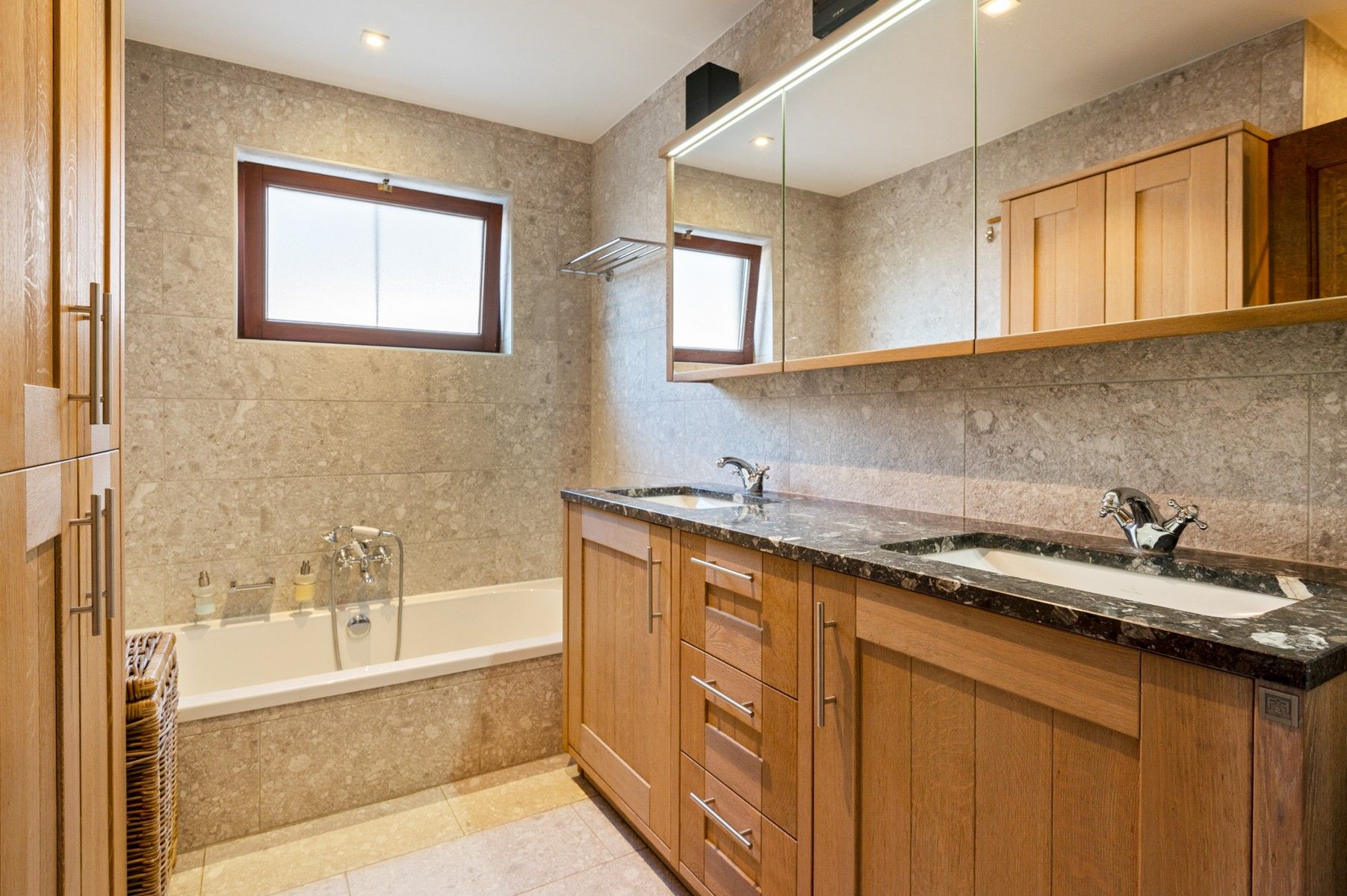 Uitstekend gelegen en energiezuinige woning foto 21