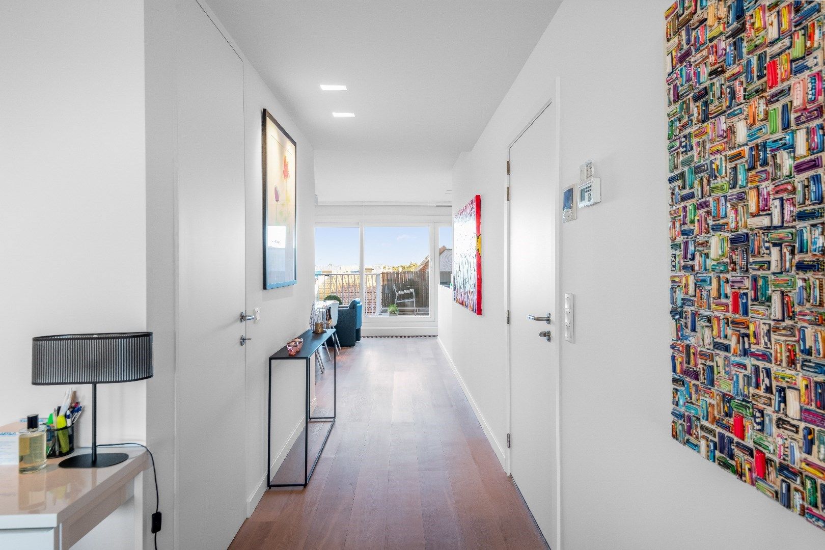 Ruim en lichtrijk doorzonappartement gelegen aan de zonnekant van de Lippenslaan foto 6