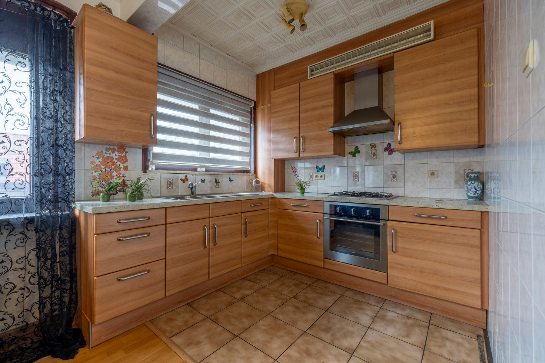 WONING MET TUIN EN GARAGE TE KOOP IN RUSTIGE STRAAT!! foto 10