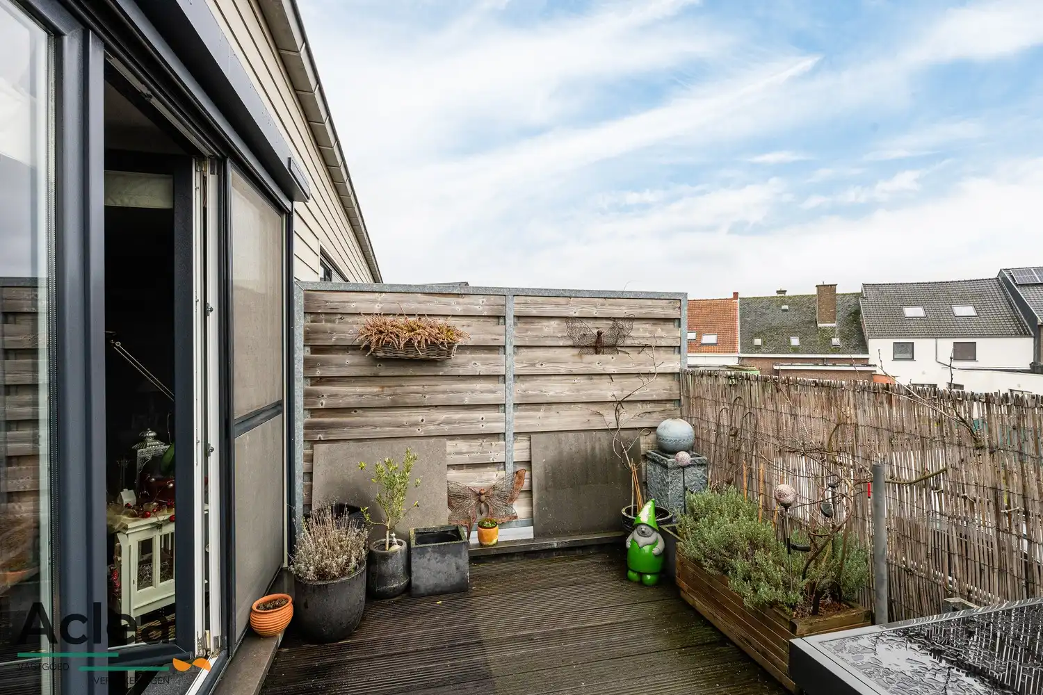 Smaakvol, ruim appartement met garage foto 15