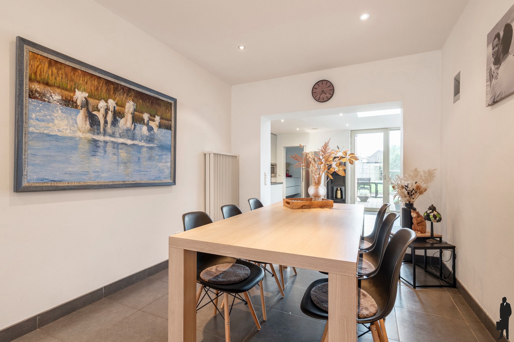 Instapklare stadswoning met diepe tuin en garage. foto 9