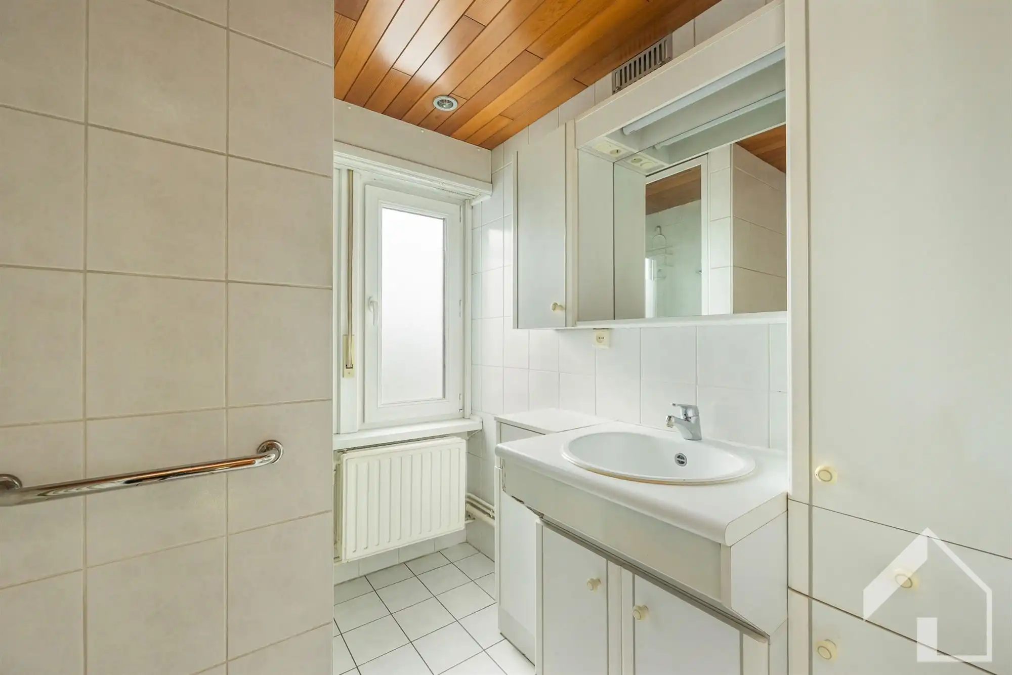 Open bebouwing met 4 slaapkamers! foto 12