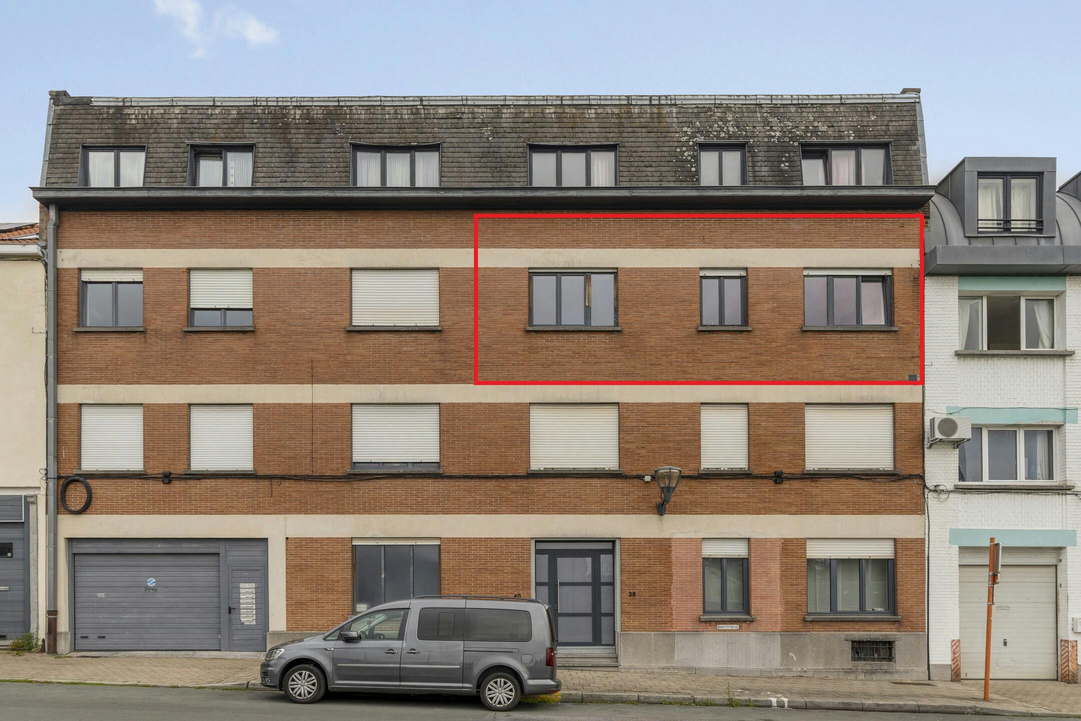 Ruim 2 slaapkamer appartement te koop in Koekelberg! foto 15