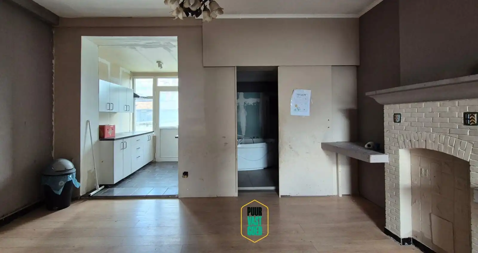 Welgelegen vlakbij Visartpark: grondig op te knappen huis met leuke tuin foto 7